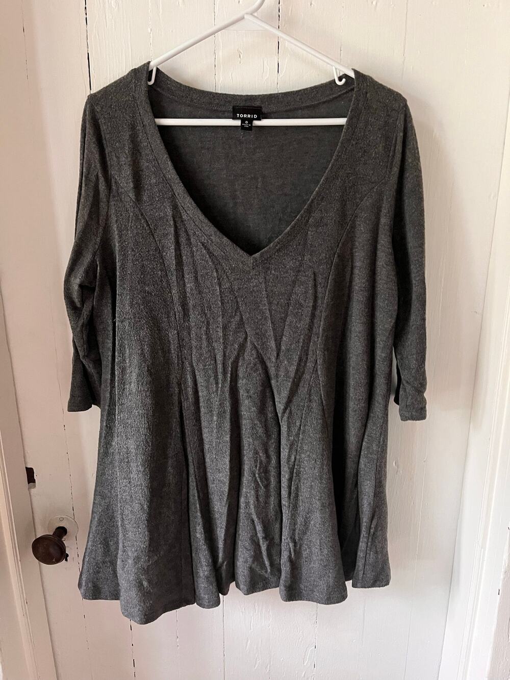 Torrid 3/4 Length V-Neck Shirt Top Size 0